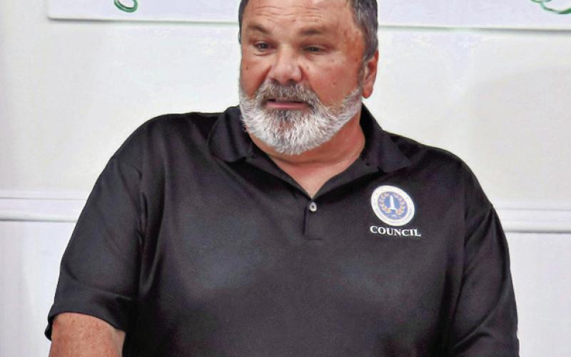 Council Member Everhardt Discusses Parish Issues at Kiwanis Luncheon