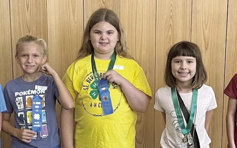 FISH, AMPHIBIANS AND REPTILES - First Place: Harley Frught (LES); Second Place: Daphne Cole (GES); Third Place: Evyn Pilet; and Blue Ribbon Winners: Jaeger Honold (DES) and Lyla Brescher (AES).