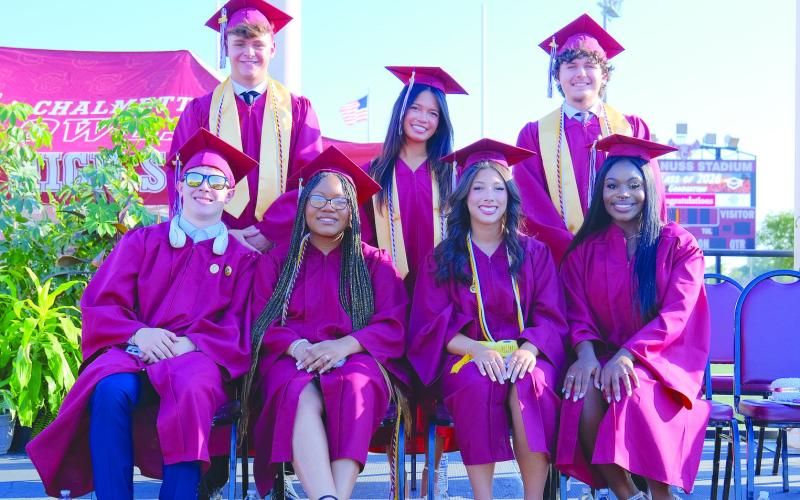 CHS Class of 2026 Senior Class O cers, . rst row left to right: Kaden Roach, Destiny Bullock, Ana Pereira, Nickobe Lewis; second row left to right: Jackson Nunez, Celine Bioc, Christian Miller.