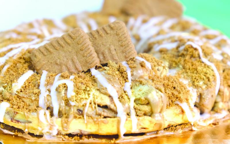 Bisco King Cake, which won the 'Teachers' Choice' Award— Madison Callio, Isabella Henderson, Emma Gebhardt, Haley Belgiovine, Carmella Canale, Joshua Arceneaux.
