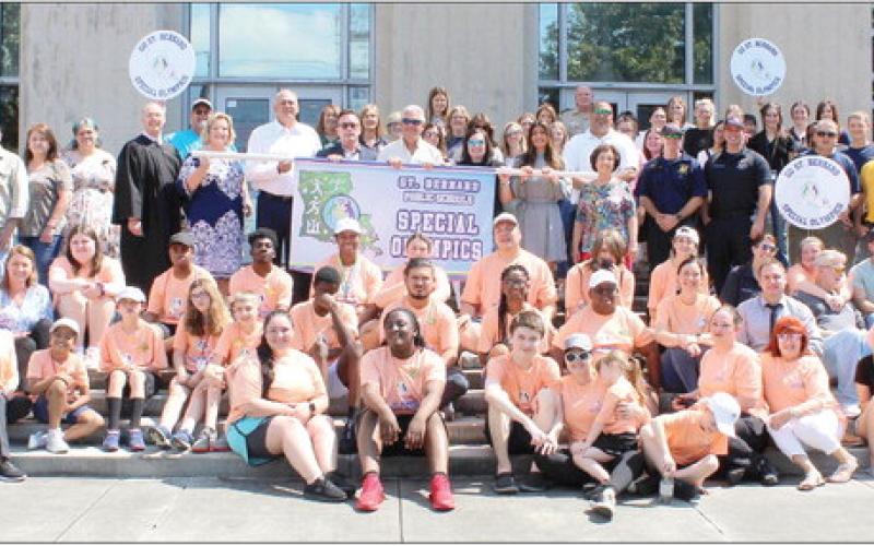 Sheriff James Pohlmann and members of the St. Bernard Parish Sheriff’s Office, along with other parish officials and dignitaries, gathered Friday morning on the steps of the St. Bernard Courthouse to cheer on St. Bernard Special Olympics participants prior to them heading to the Louisiana State Summer Games being held May 19-21 on the campus of Southeastern Louisiana University in Hammond. For more information about the Summer Games, visit https://www.laso.org/stategames.html.