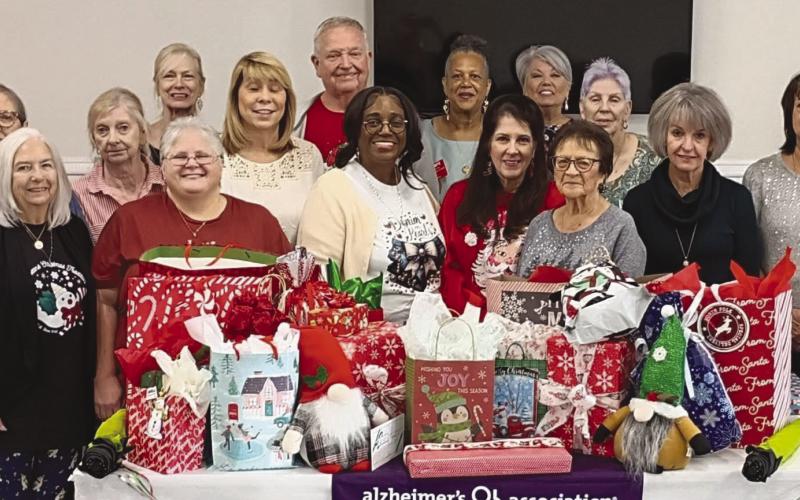 NARFE Hosts Annual Christmas Luncheon