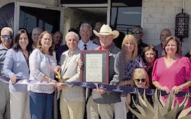 Agave Mexican Restaurant Holds Ribbon Cutting