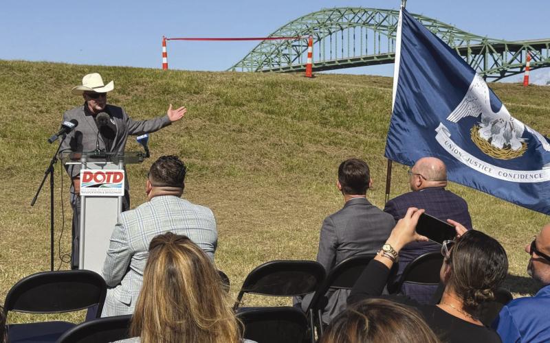 DOTD Holds Ribbon Cutting Ceremony for Green Bridge Rehabilitation Project