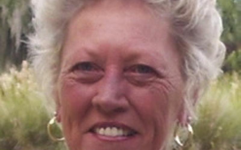 Carolin B. Grass