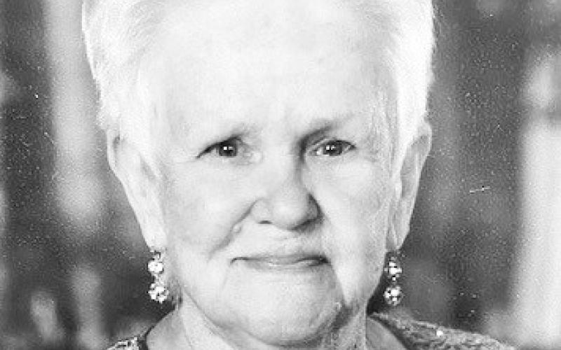 June Reis Porcuna