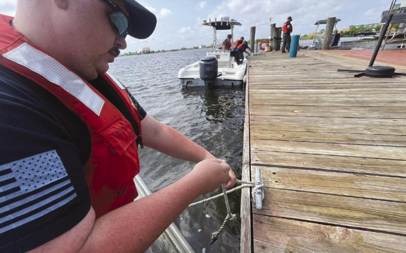 St. Bernard Sheri 's O ce Marine Division deputies participate in advanced Rescue Boat Operator training, practicing vessel control and victim recovery techniques during hands-on exercises on local waterways.