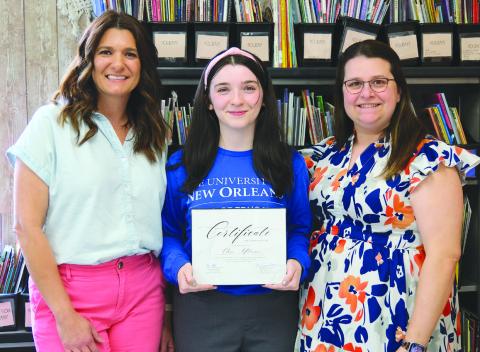 From left: Davies Elementary 3rd grade mentor teacher Jodi Crifasi, Clare Melerine, UNO Assistant Professor of Elementary Education Ashleigh Pela. gue.