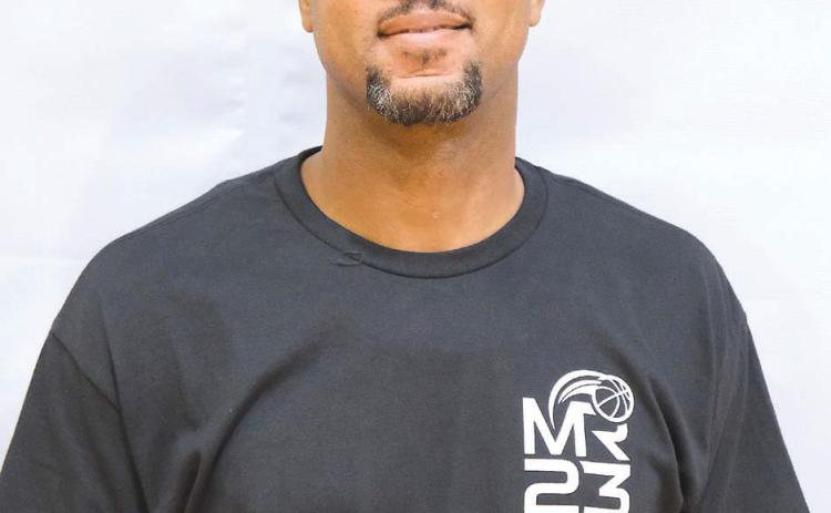 Devon Je erson Sr.