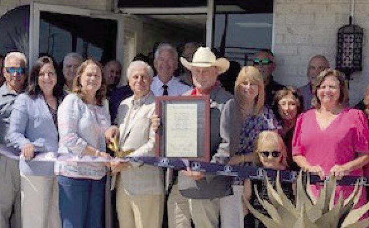 Agave Mexican Restaurant Holds Ribbon Cutting
