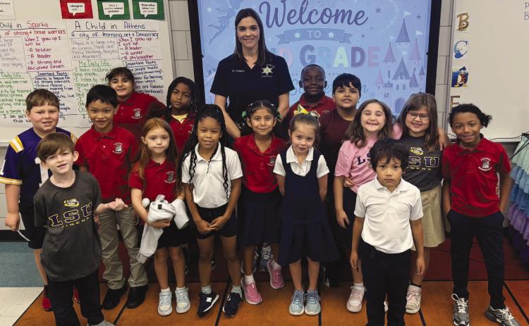 Lt. Michelle Canepa recently visited with Lacoste Elementary School students during their Literacy Week activities. Lt. Canepa serves as SBSO’s school liaison responsible for conducting investigations about any incidents that take place on school campuses.