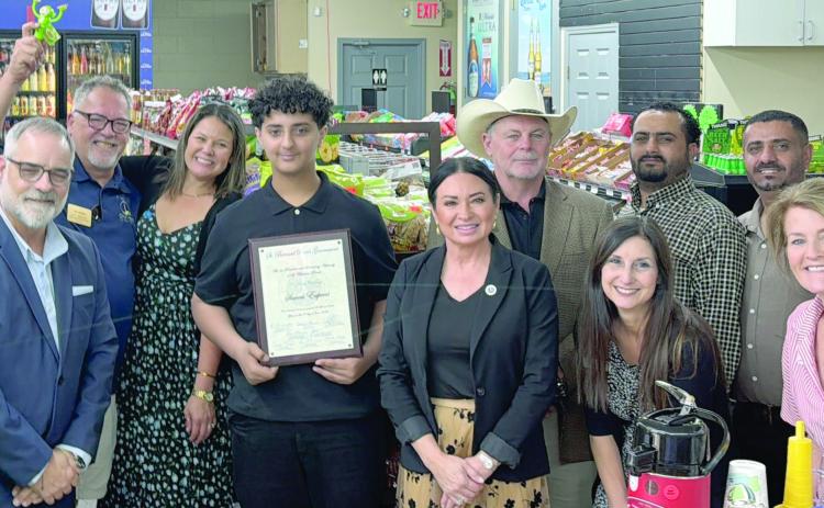 The St. Bernard Chamber of Commerce was proud to celebrate the Savers Express, located at 1611 E. St. Bernard Highway, Chalmette, with an o cial ribbon cutting on Monday, June 8.